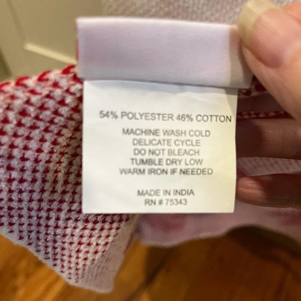 Isaac Mizrahi White and Red Bow Throw, NWT